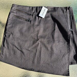 New withTags Short black Hot Topic skirt zipper in back